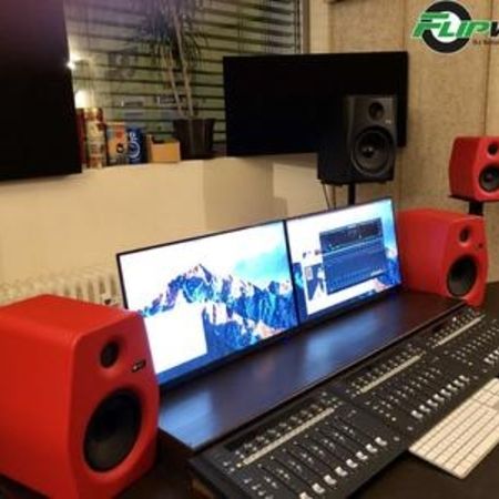 Monkey Banana Sofa Session