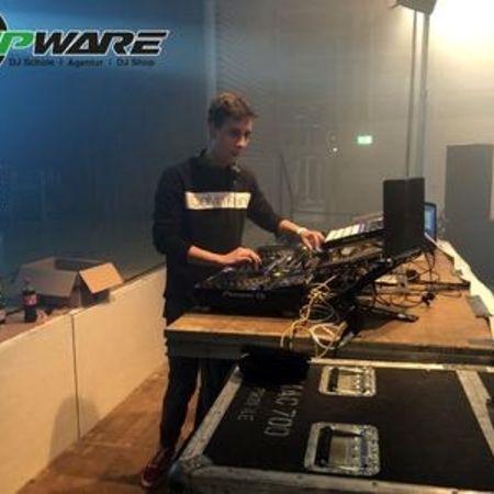 !COM-Party Vol. 2 sponsored by Flipware